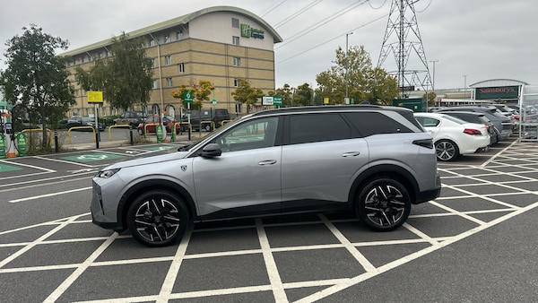 Used Peugeot 5008 2025 for sale - 76241116: Photo 6