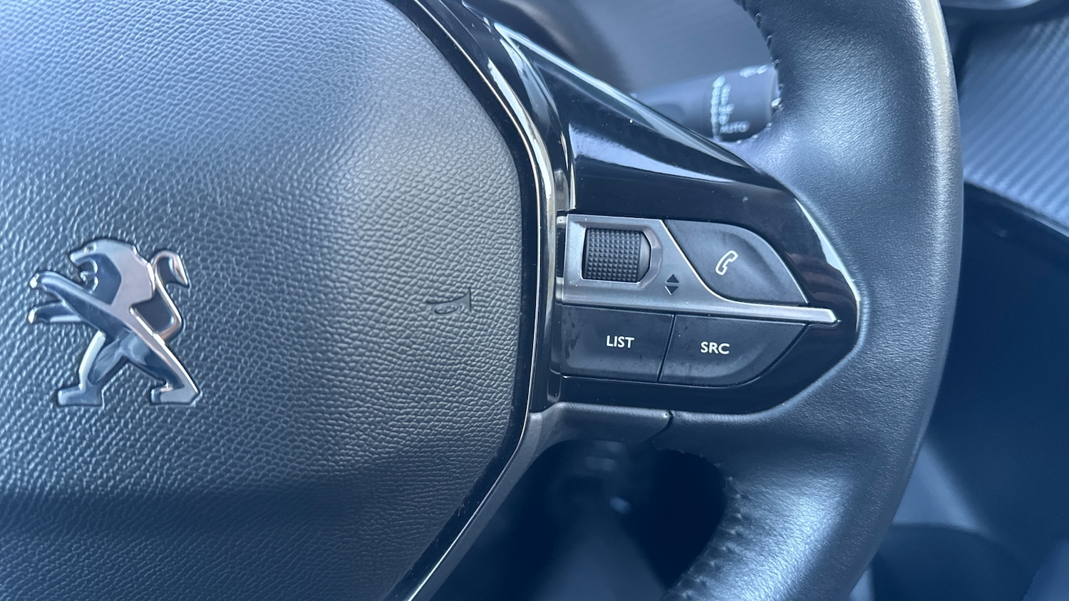 Used Peugeot 208 2020 for sale - 77332389: Photo 25