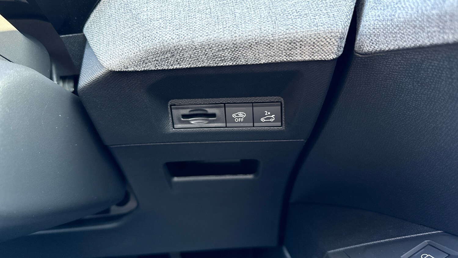 Vehicle 33