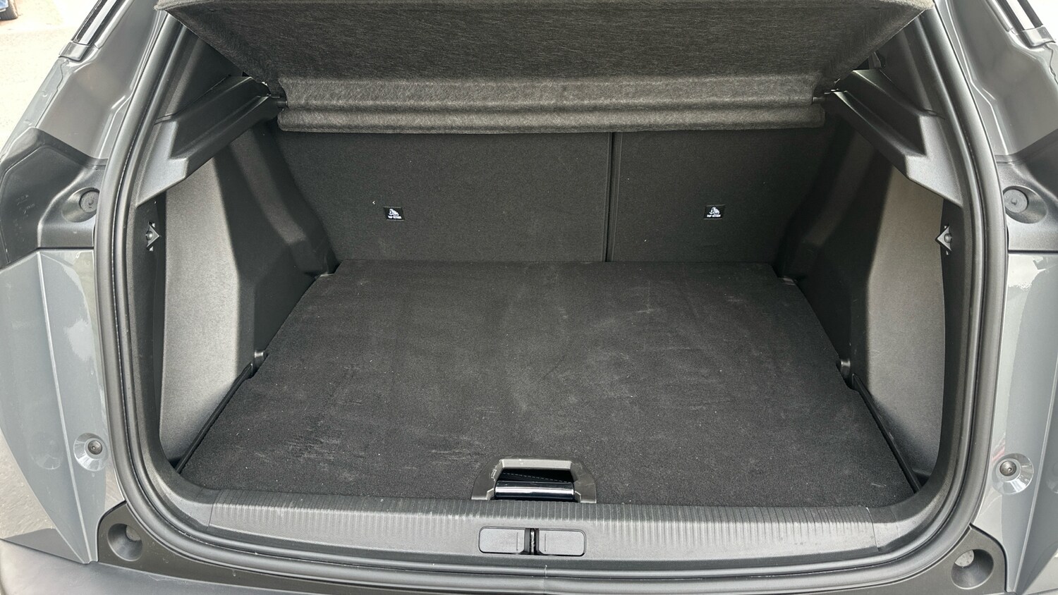 Used Peugeot 2008 2023 for sale - 76241119: Photo 19