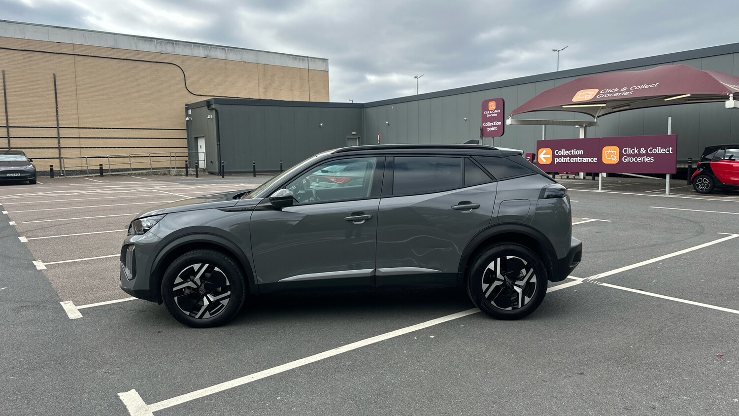 Used Peugeot 2008 2023 for sale - 76241119: Photo 6