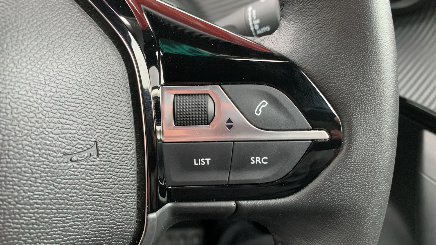 Used Peugeot 2008 2024 for sale - 77075209: Photo 25