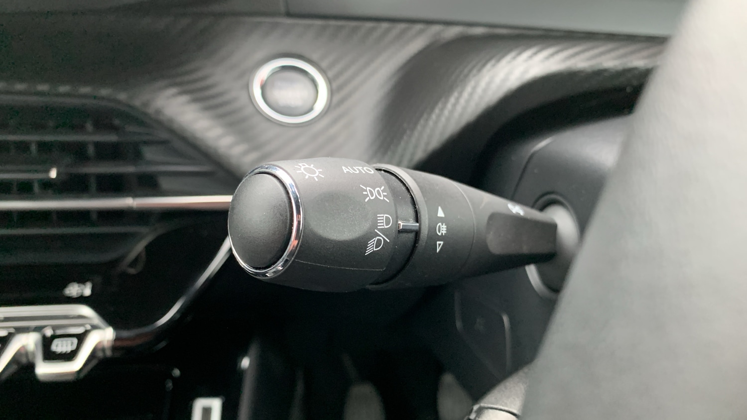 Used Peugeot 2008 2024 for sale - 77075209: Photo 28