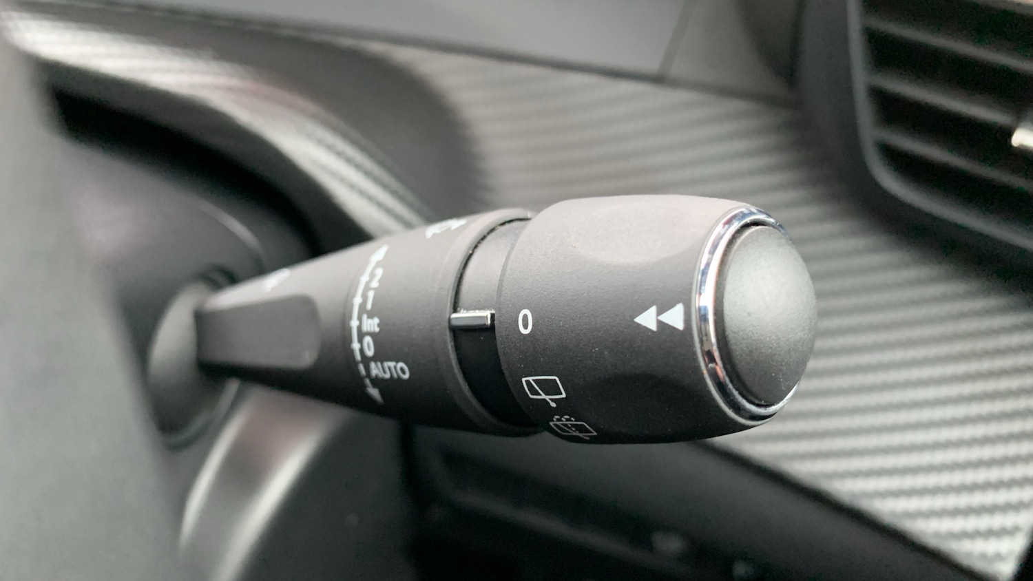 Used Peugeot 2008 2024 for sale - 77075209: Photo 29