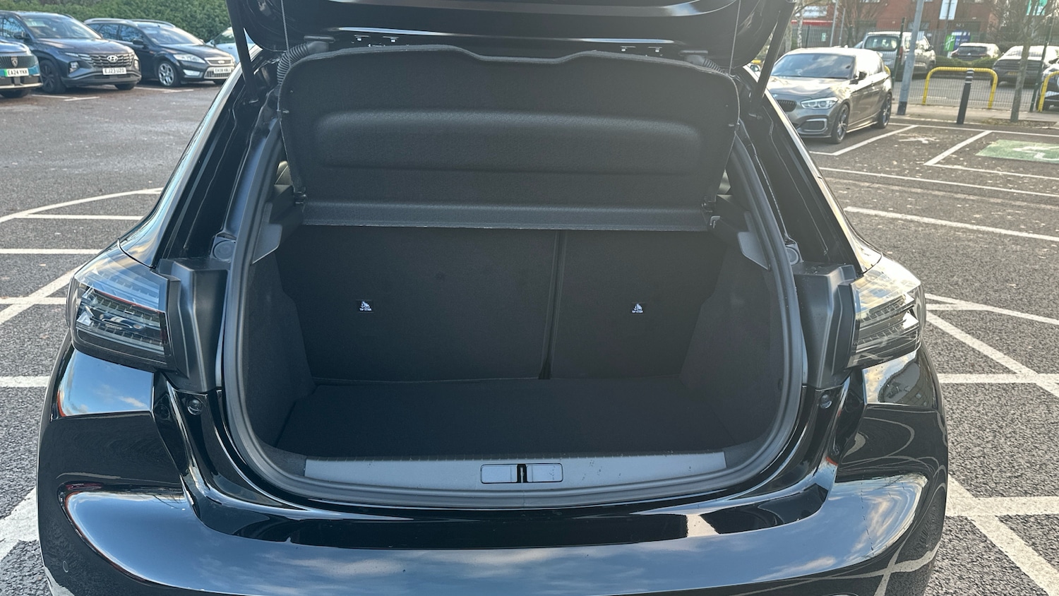 Used Peugeot 208 2025 for sale - 76914348: Photo 19