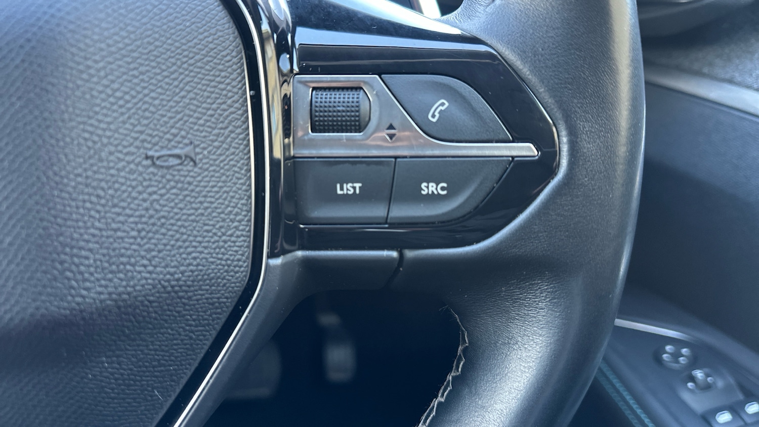 Used Peugeot 5008 2022 for sale - 77599547: Photo 24