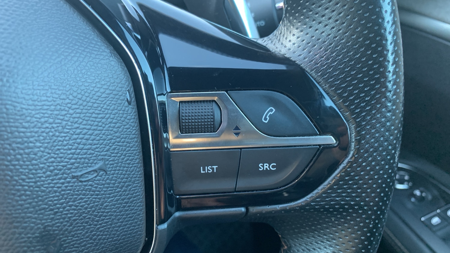 Used Peugeot 3008 2021 for sale - 77102465: Photo 25