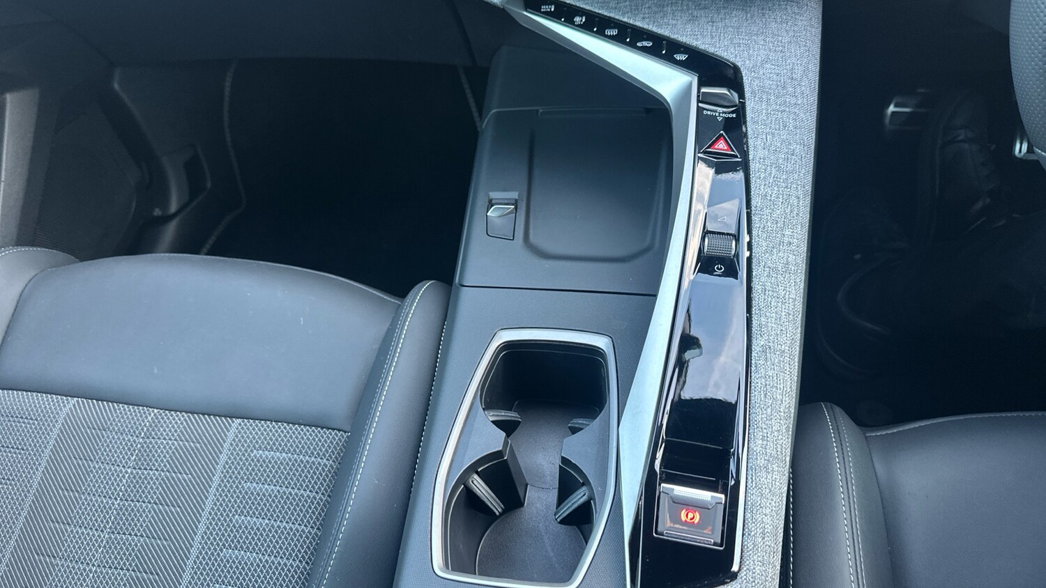 Used Peugeot 3008 2025 for sale - 78021163: Photo 21