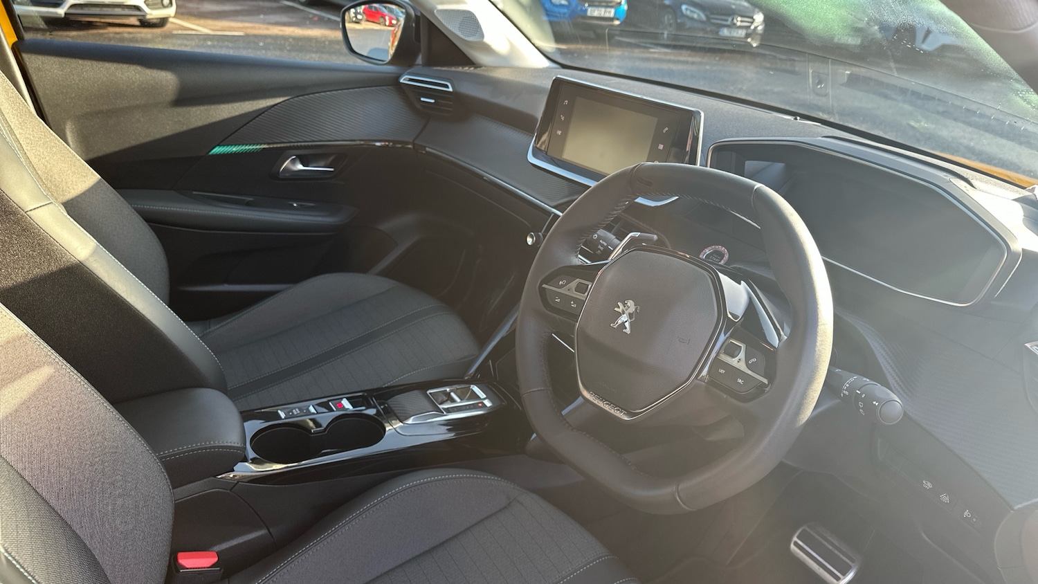 Used Peugeot 208 2023 for sale - 77018070: Photo 11