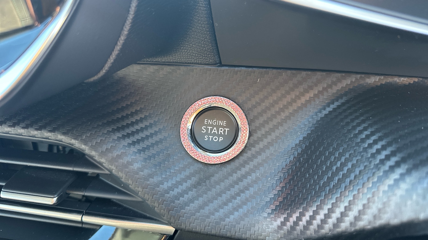 Used Peugeot 208 2023 for sale - 77018070: Photo 30