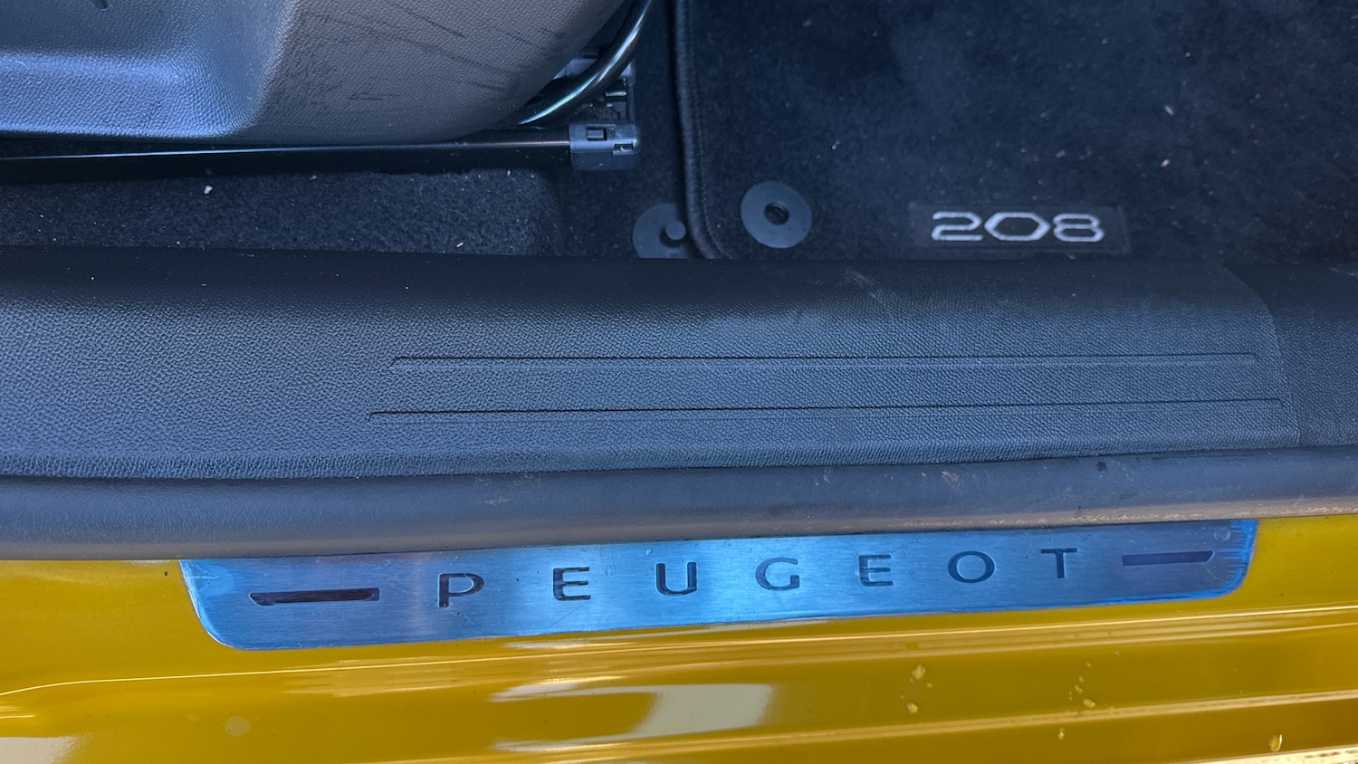 Used Peugeot 208 2023 for sale - 77018070: Photo 39