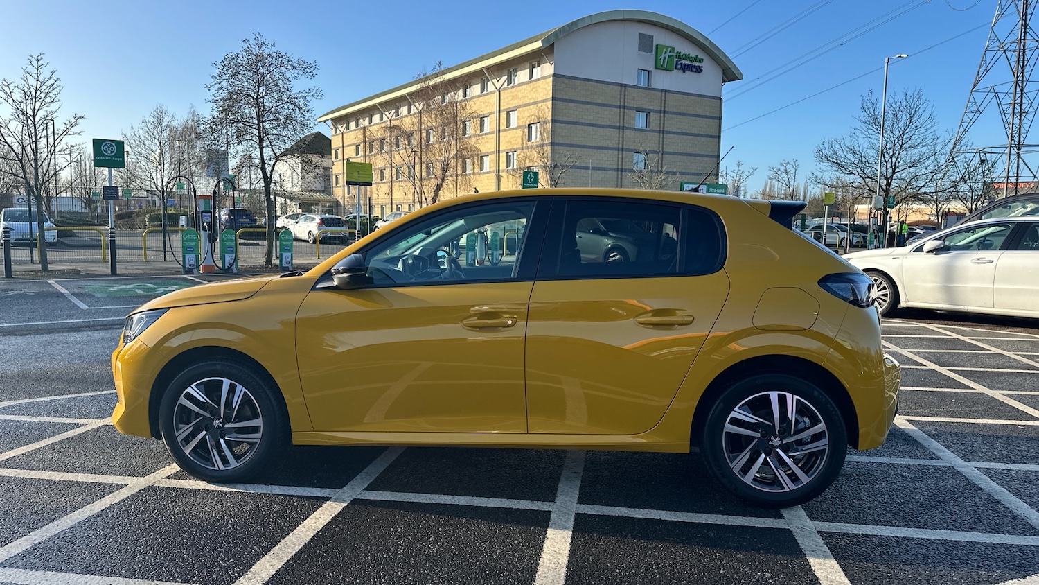 Used Peugeot 208 2023 for sale - 77018070: Photo 6