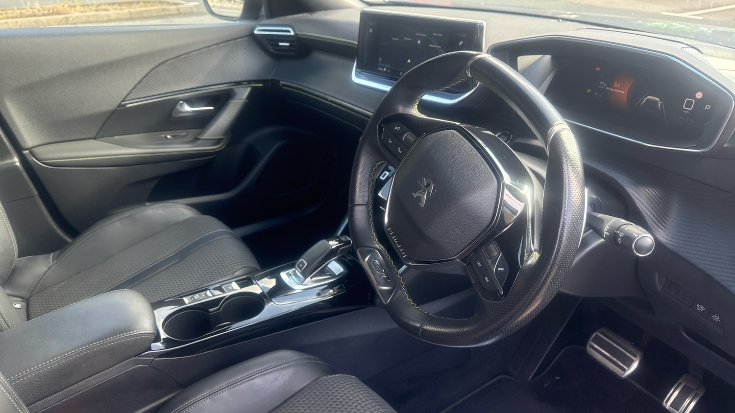 Used Peugeot 2008 2020 for sale - 77110097: Photo 12