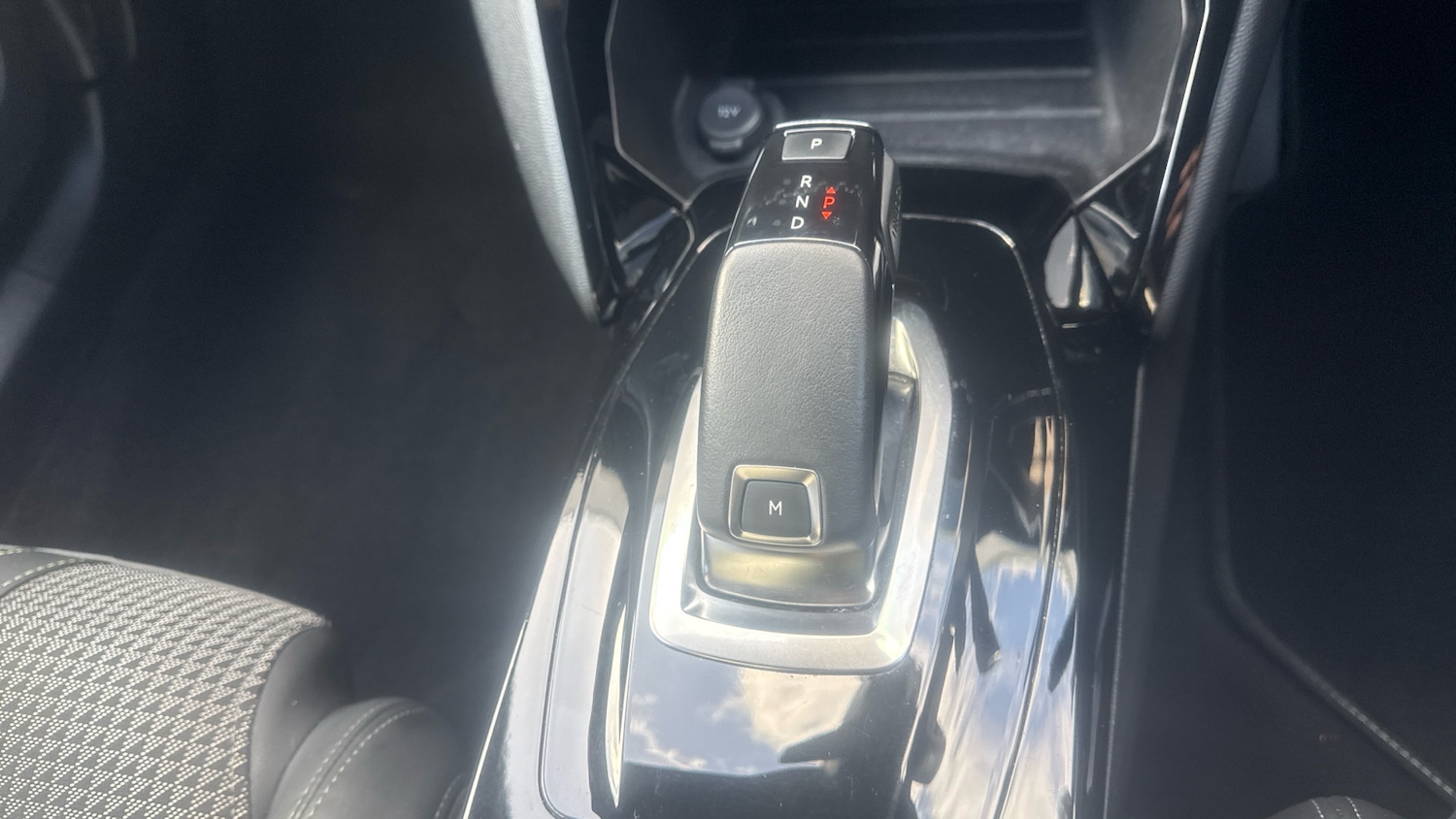 Used Peugeot 2008 2020 for sale - 77110097: Photo 21