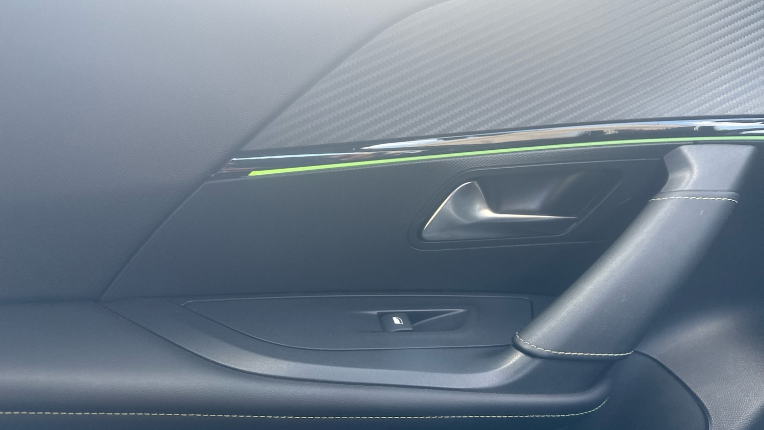 Used Peugeot 2008 2020 for sale - 77110097: Photo 42