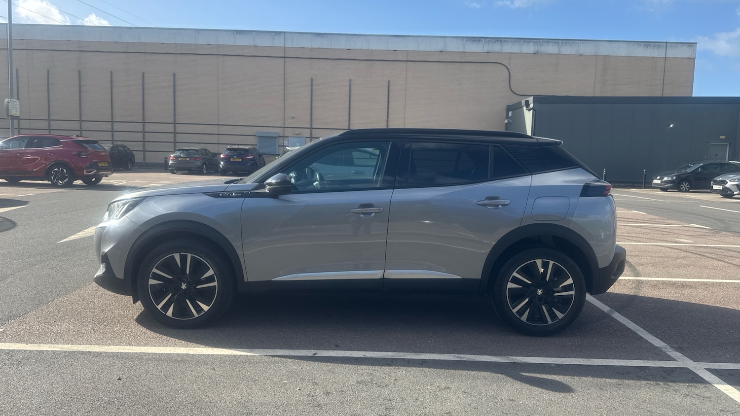 Used Peugeot 2008 2020 for sale - 77110097: Photo 7