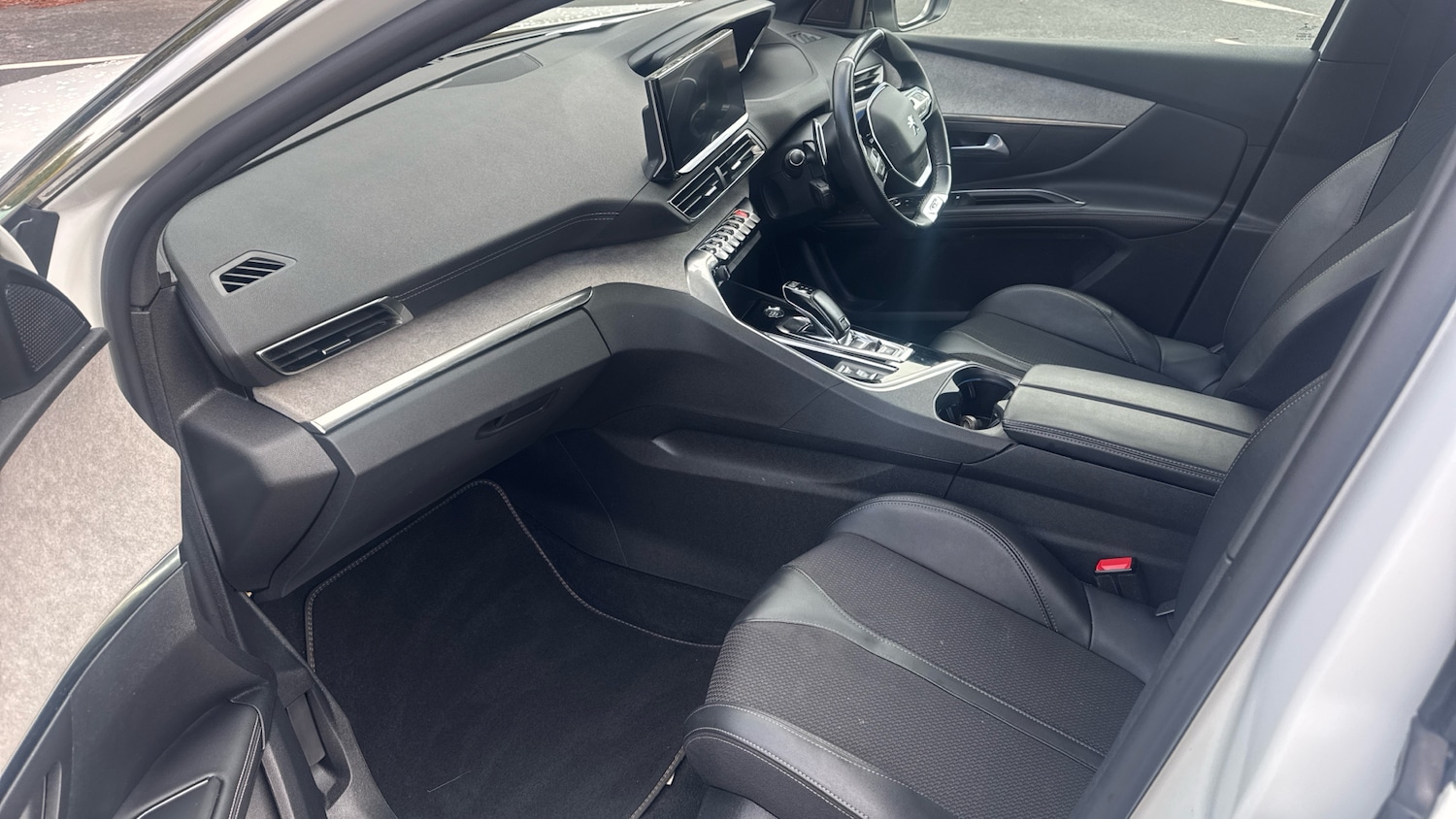 Used Peugeot 5008 2022 for sale - 76350385: Photo 12