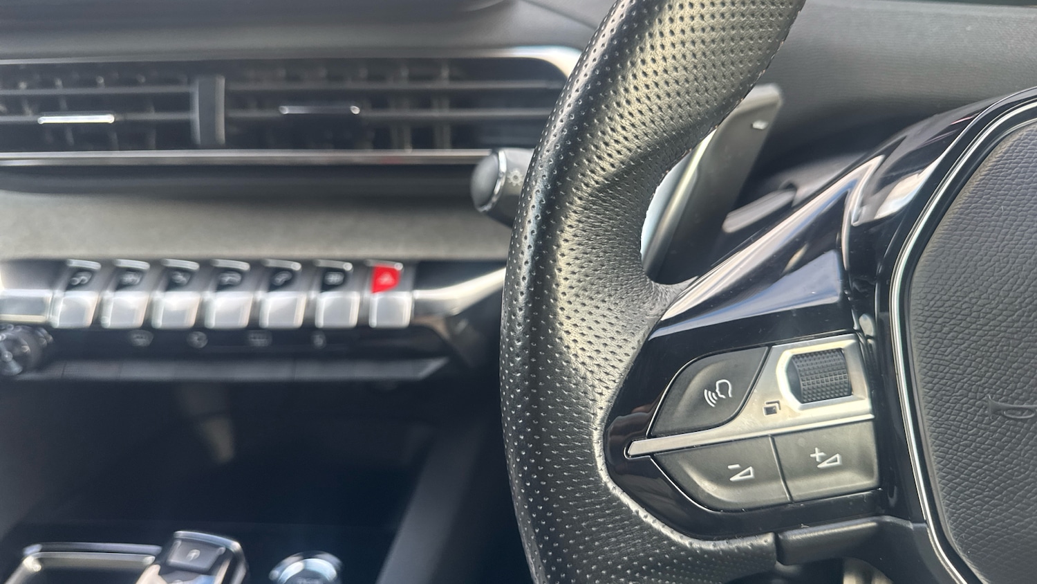 Used Peugeot 5008 2022 for sale - 76350385: Photo 23