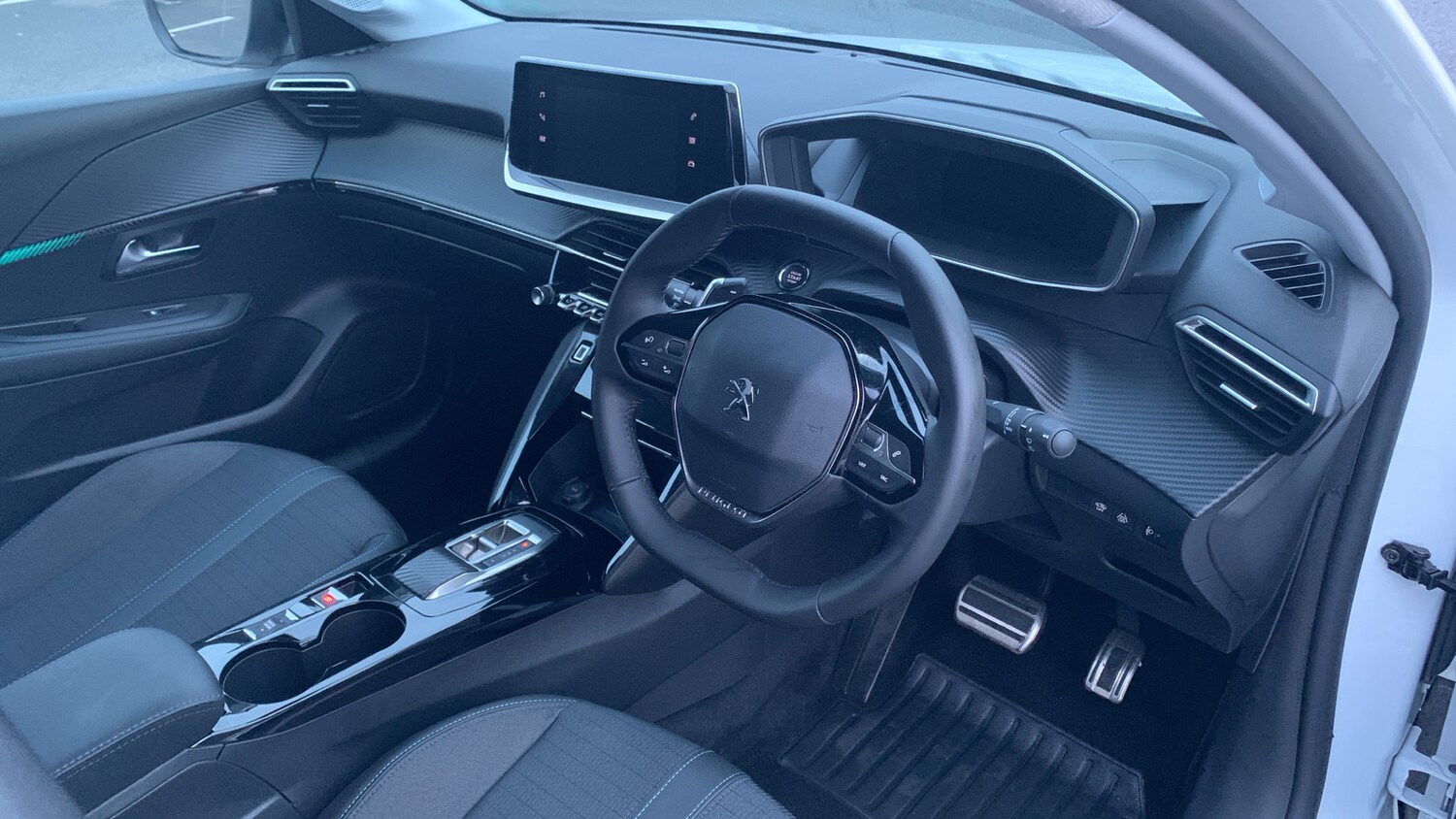Used Peugeot 208 2023 for sale - 77479925: Photo 11