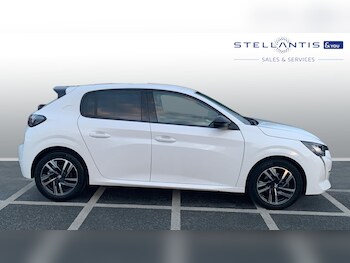 Used Peugeot 208 2023 for sale - 77479925: Photo