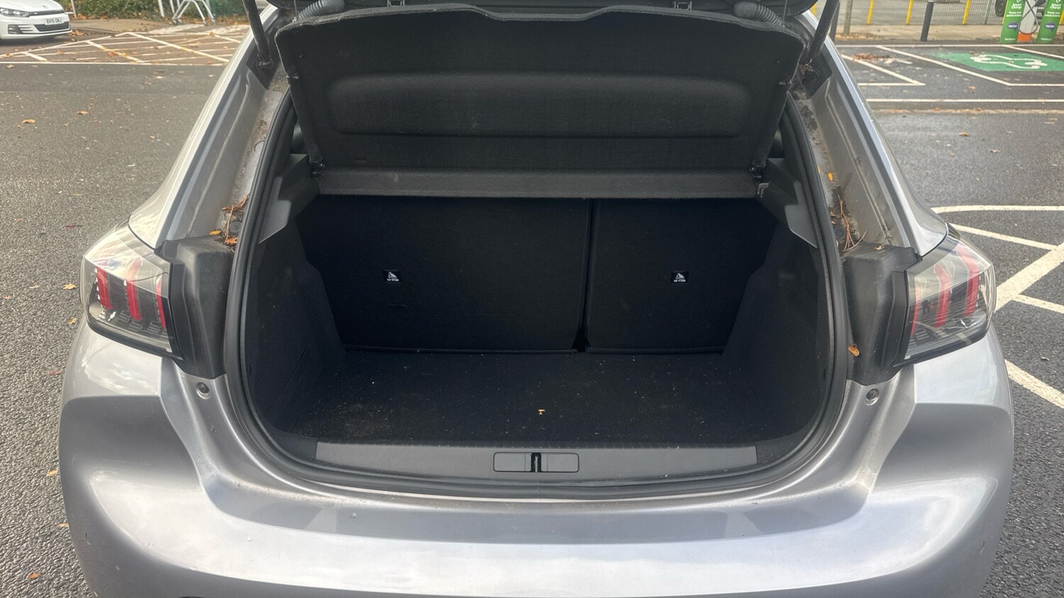 Used Peugeot 208 2022 for sale - 76433796: Photo 19