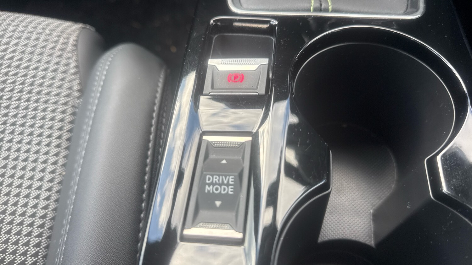 Used Peugeot 208 2022 for sale - 76433796: Photo 21