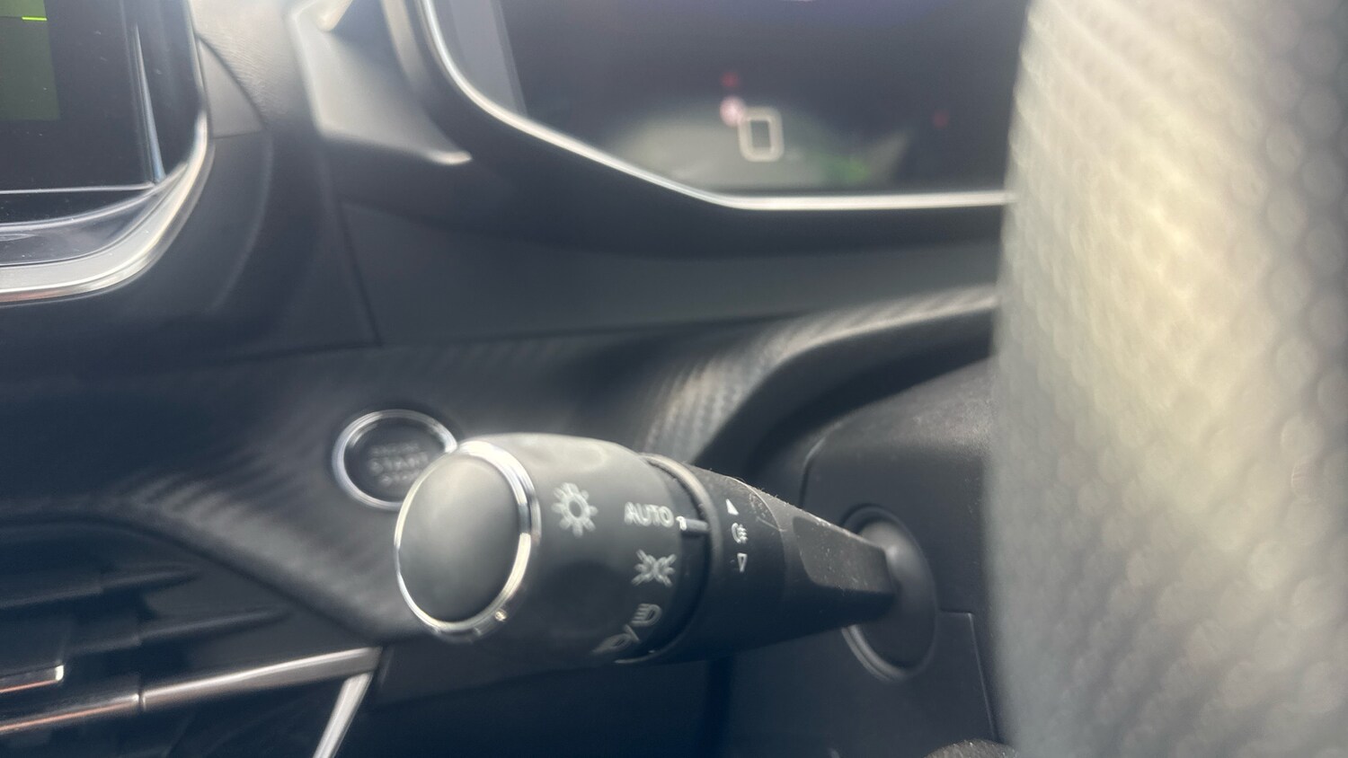 Used Peugeot 208 2022 for sale - 76433796: Photo 27