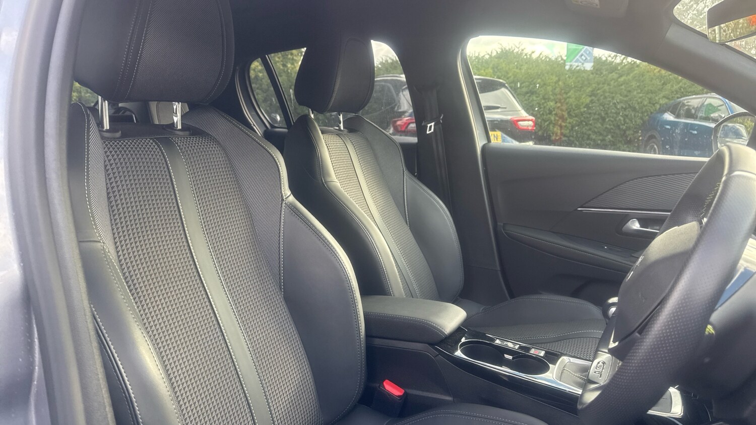 Used Peugeot 208 2022 for sale - 76433796: Photo 42