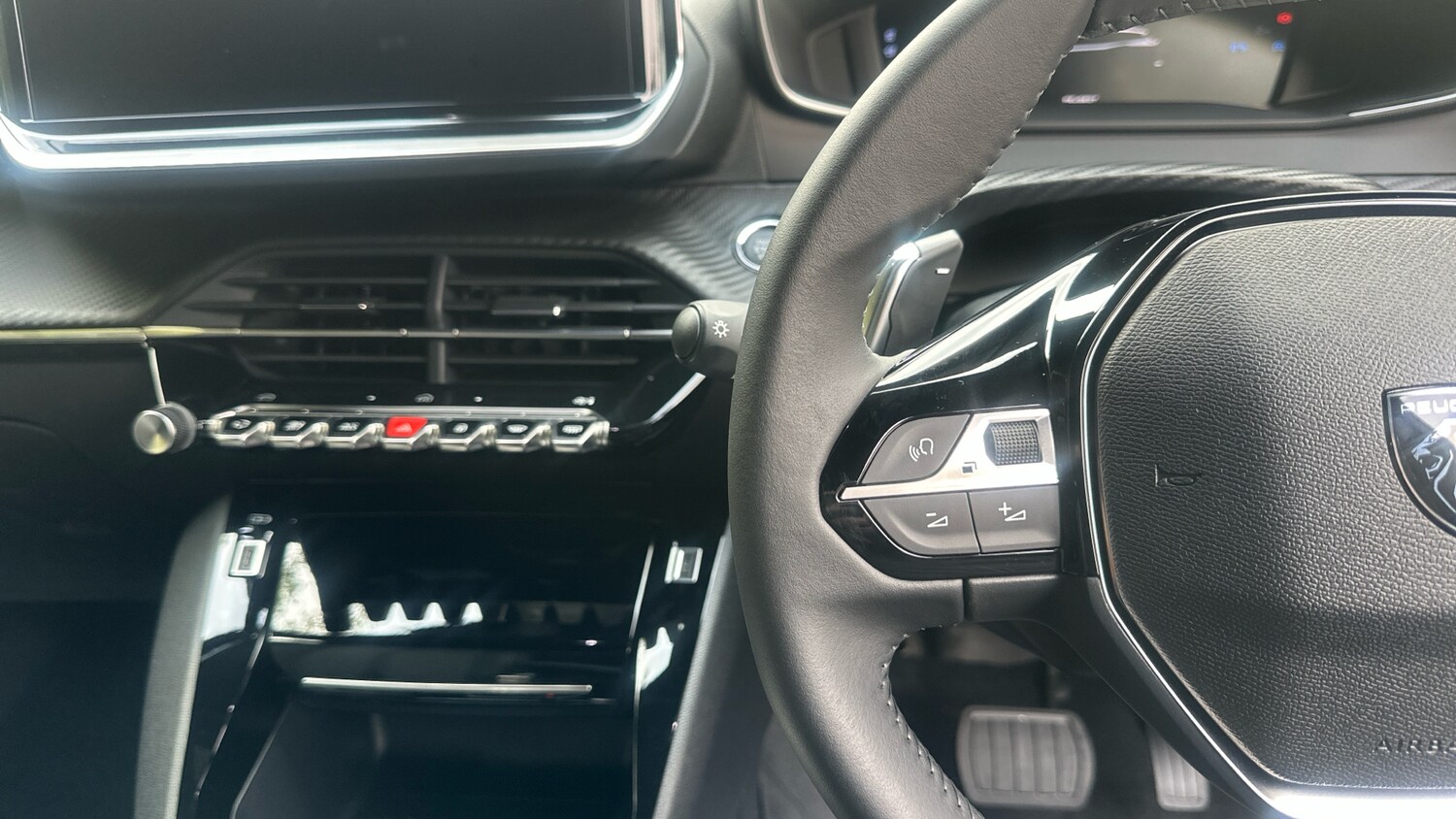 Used Peugeot 2008 2025 for sale - 76228716: Photo 23