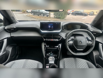 Used Peugeot 2008 2025 for sale - 76228716: Photo 4