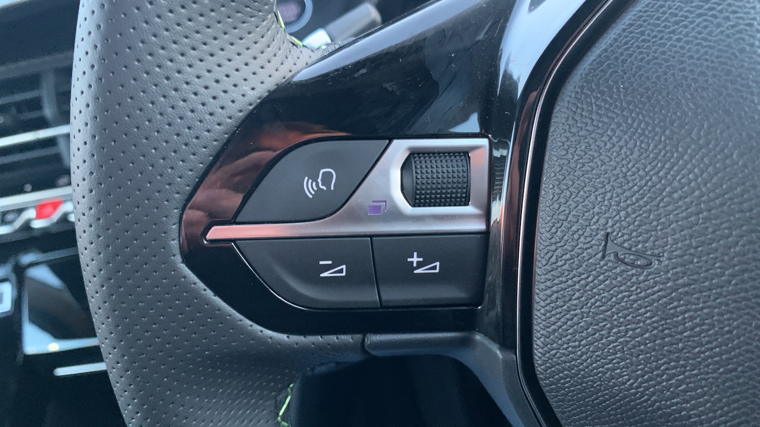 Used Peugeot 2008 2025 for sale - 77121159: Photo 24