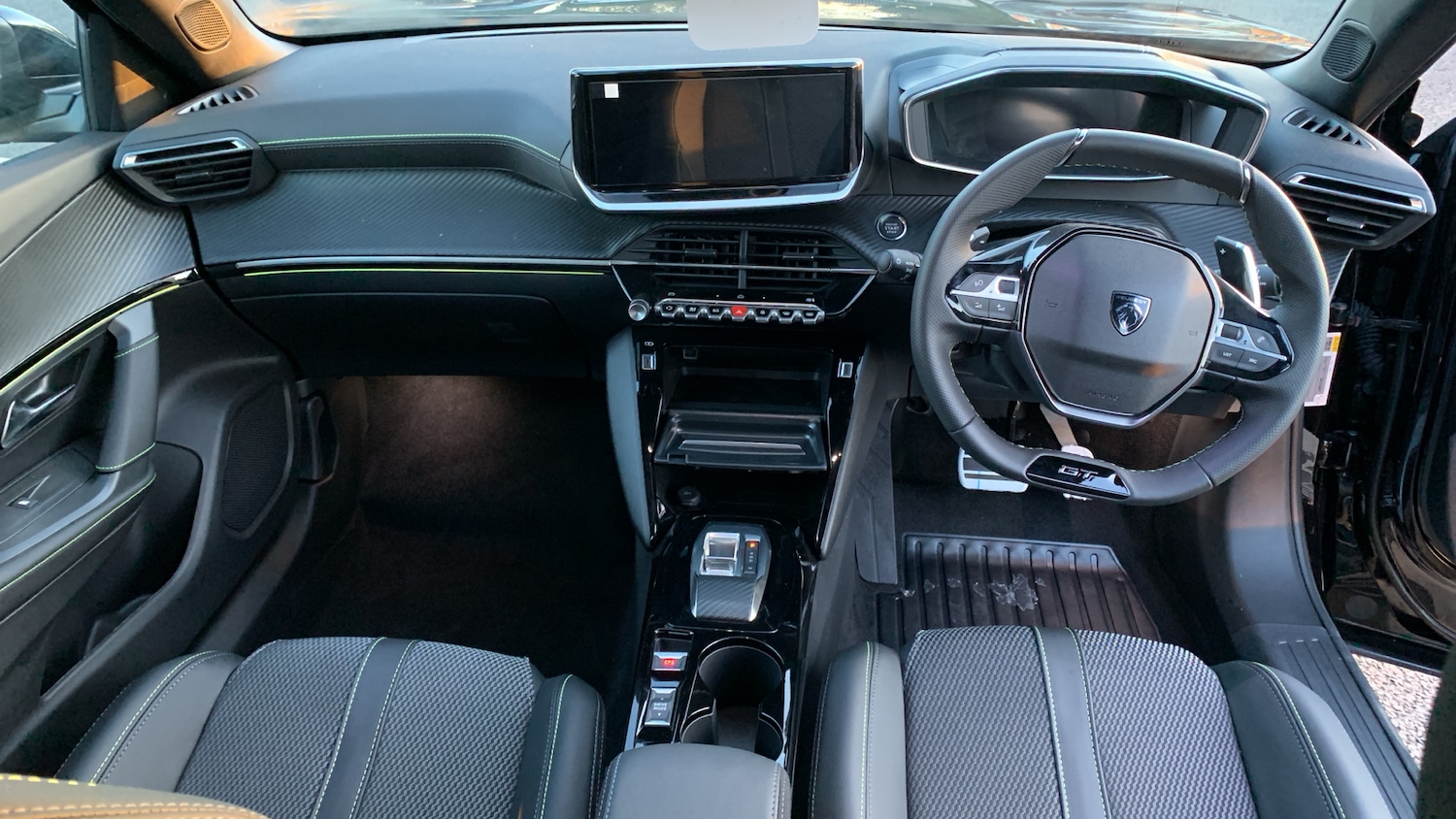 Used Peugeot 2008 2025 for sale - 77121159: Photo 5