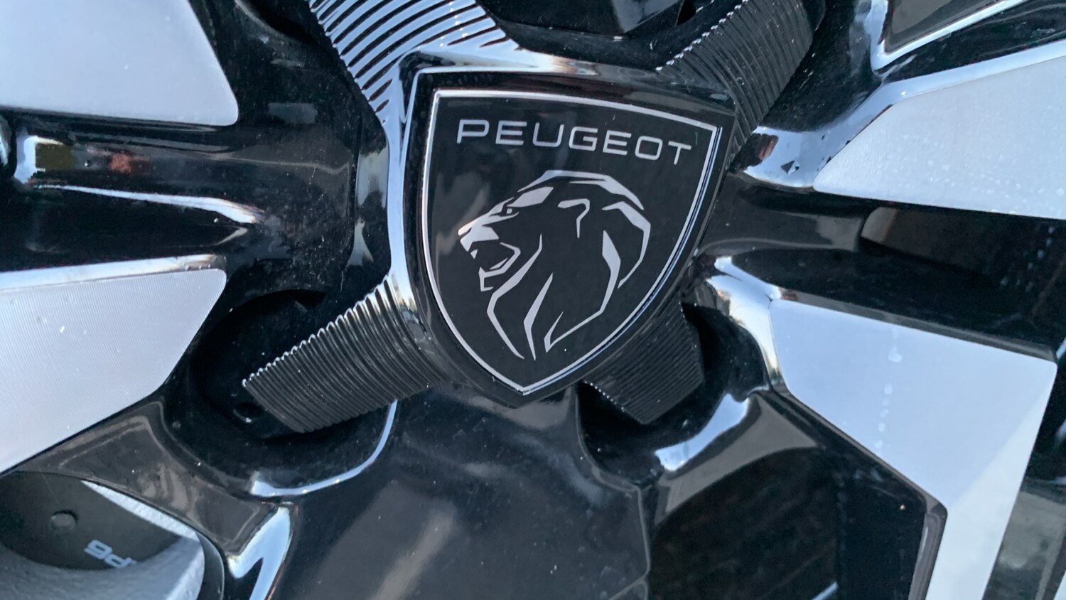 Used Peugeot 2008 2025 for sale - 77121159: Photo 62