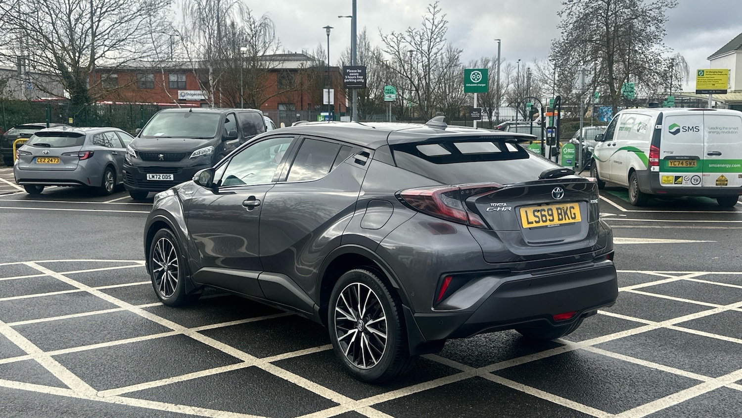 Used Toyota C-HR 2019 for sale - 77659636: Photo 5