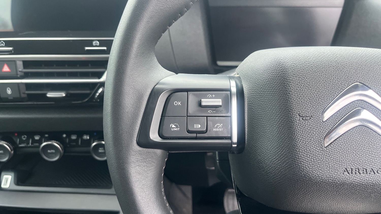 Used Citroen C4 2023 for sale - 77244465: Photo 24