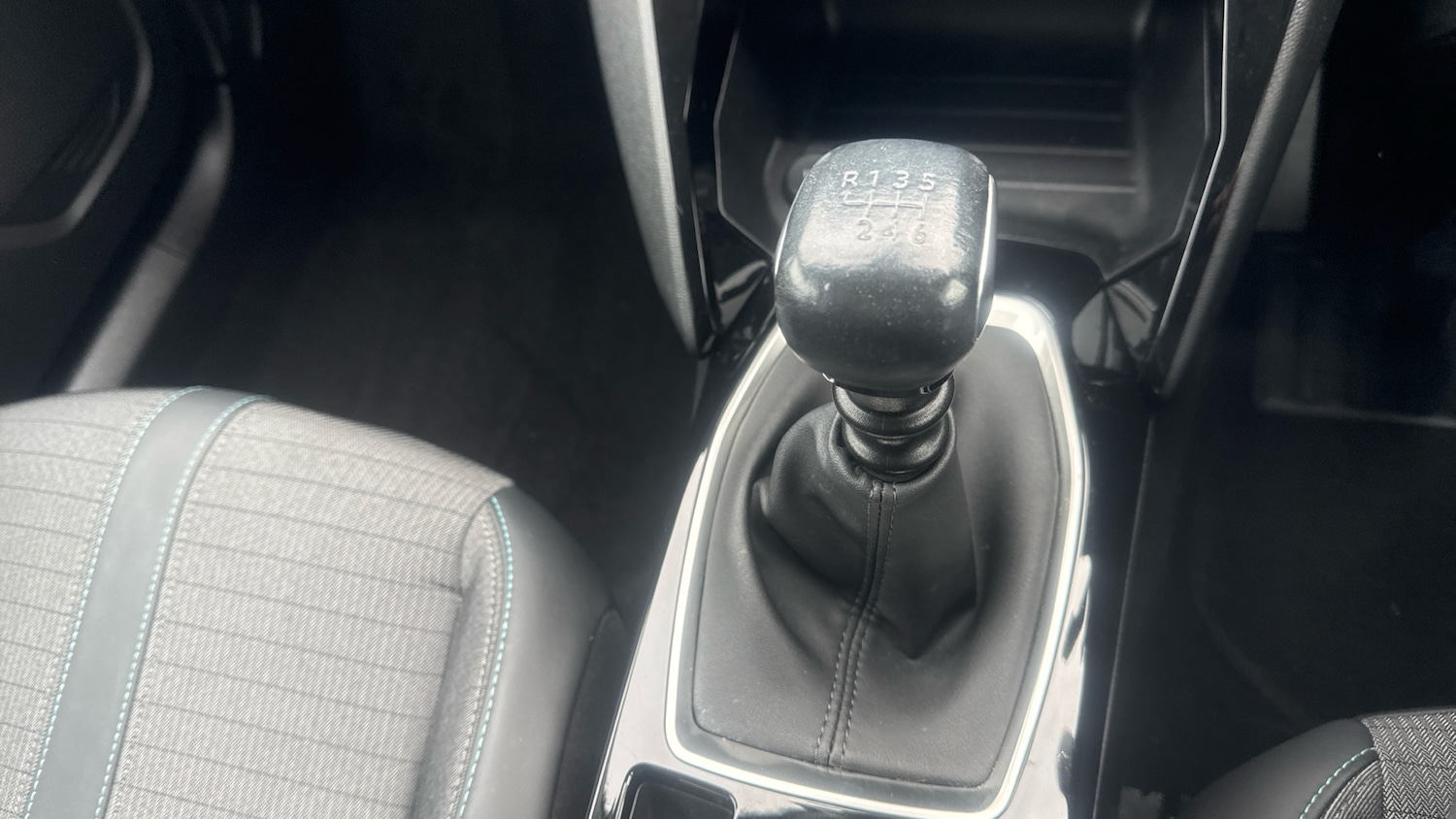Used Peugeot 2008 2021 for sale - 76043861: Photo 20