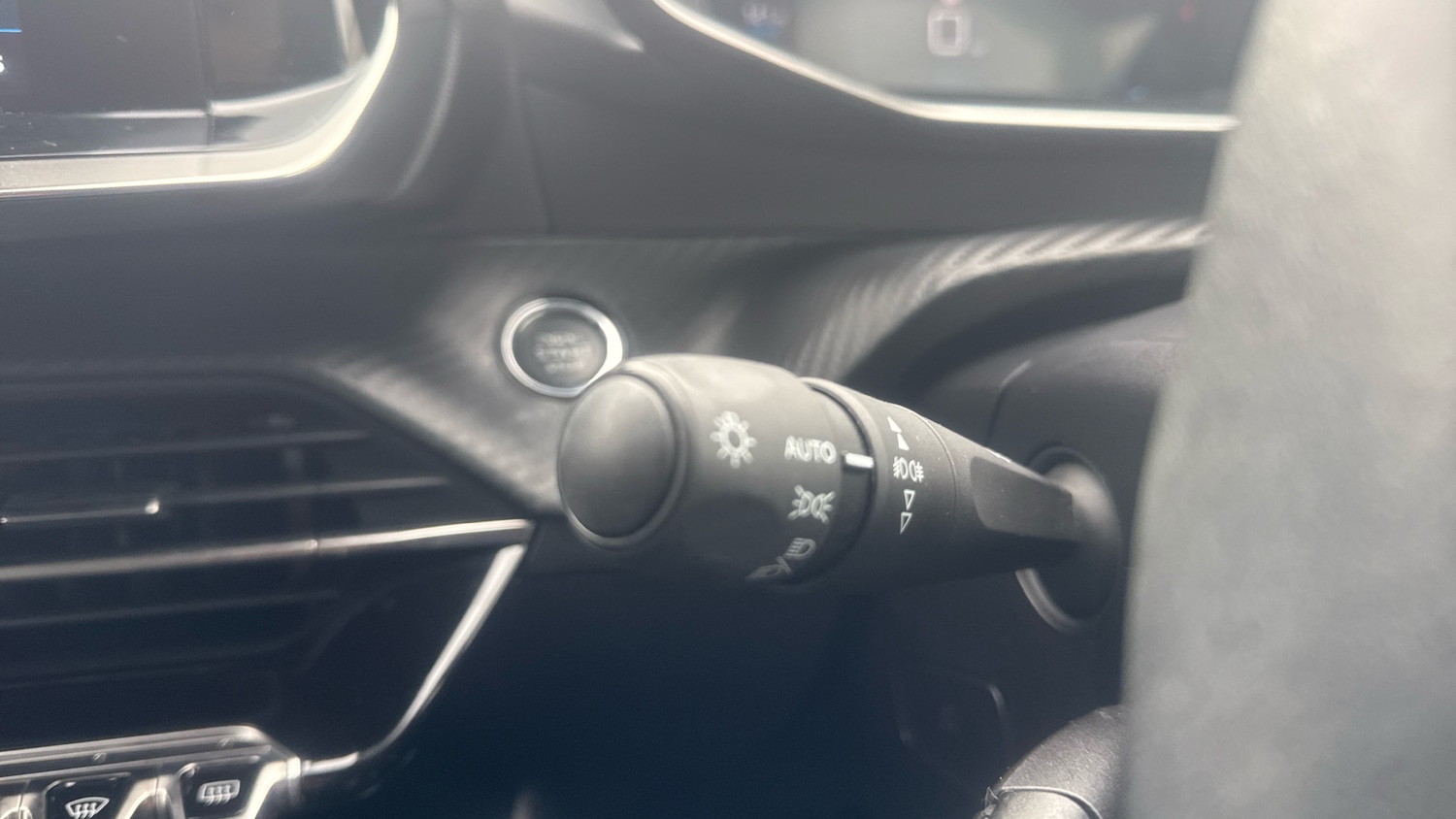 Used Peugeot 2008 2021 for sale - 76043861: Photo 27
