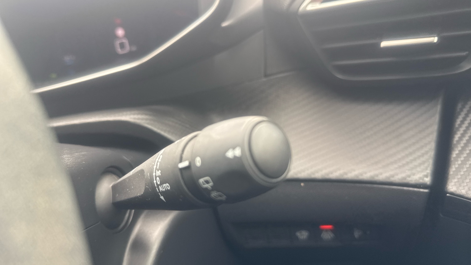 Used Peugeot 2008 2021 for sale - 76043861: Photo 28
