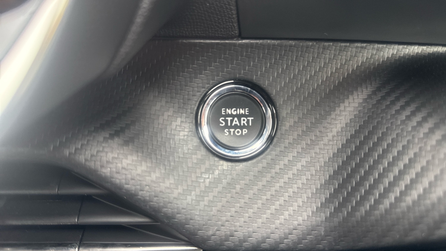 Used Peugeot 2008 2021 for sale - 76043861: Photo 40