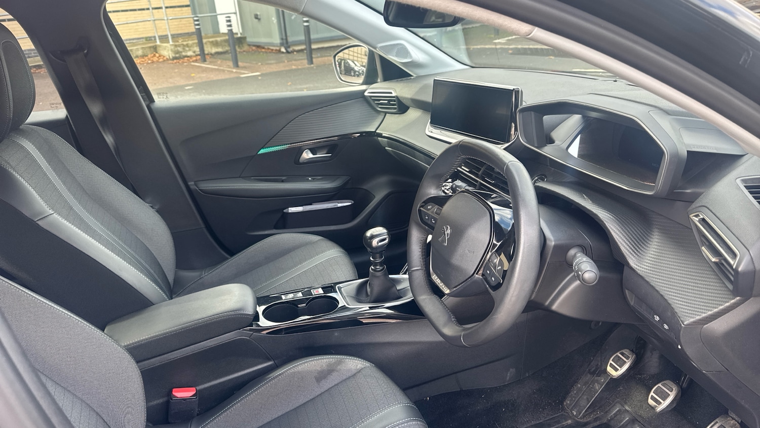 Used Peugeot 208 2022 for sale - 76372182: Photo 11