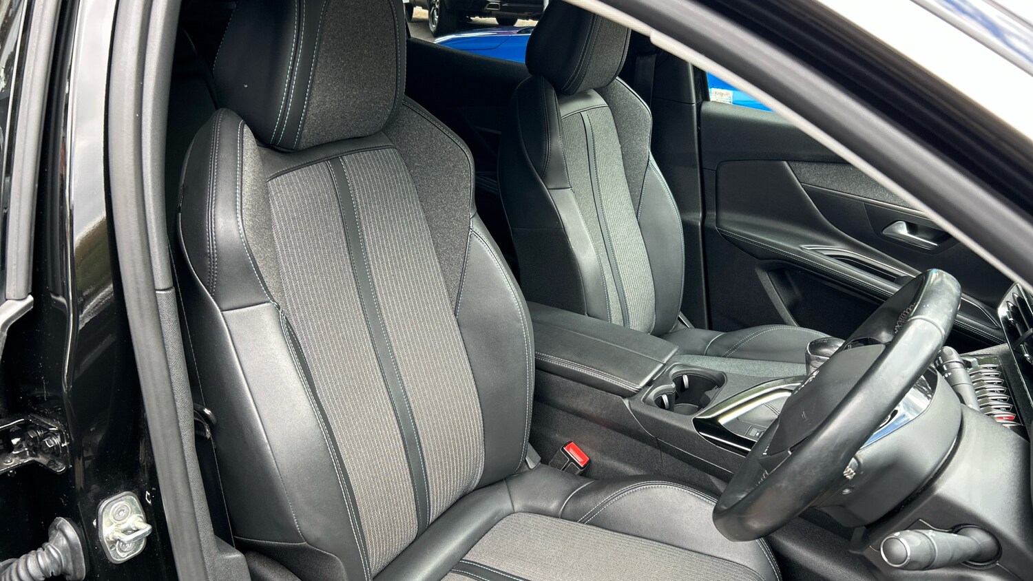 Used Peugeot 3008 2022 for sale - 77959166: Photo 42