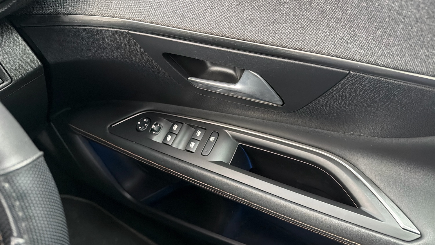 Used Peugeot 3008 2020 for sale - 77067388: Photo 23