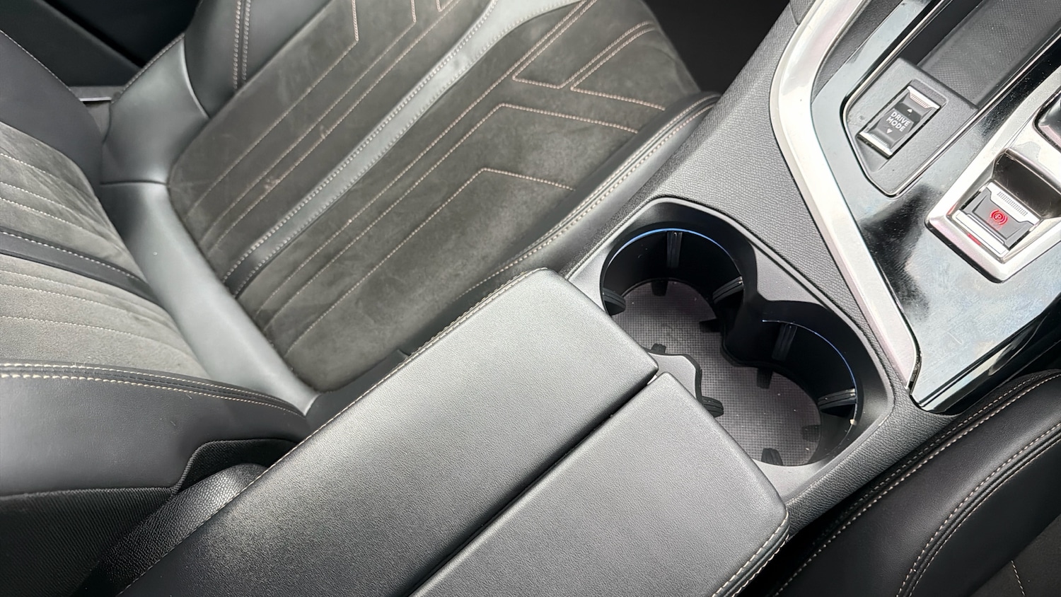 Used Peugeot 3008 2022 for sale - 77067406: Photo 22