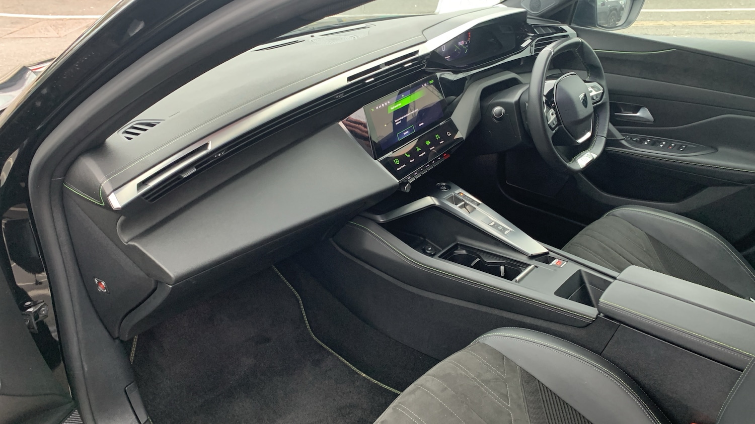 Used Peugeot 408 2024 for sale - 77075208: Photo 13