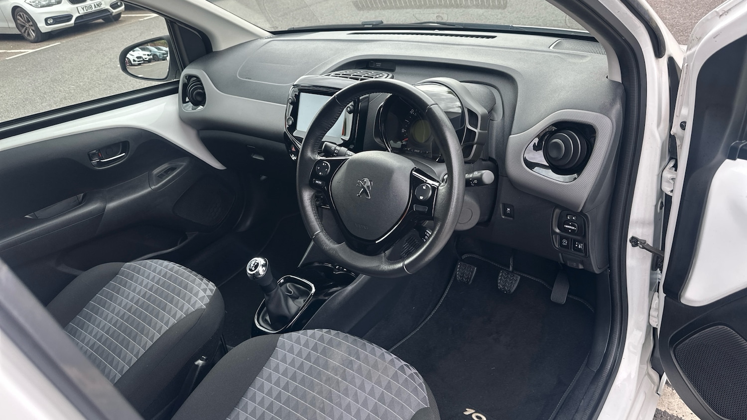 Used Peugeot 108 2021 for sale - 76190400: Photo 11