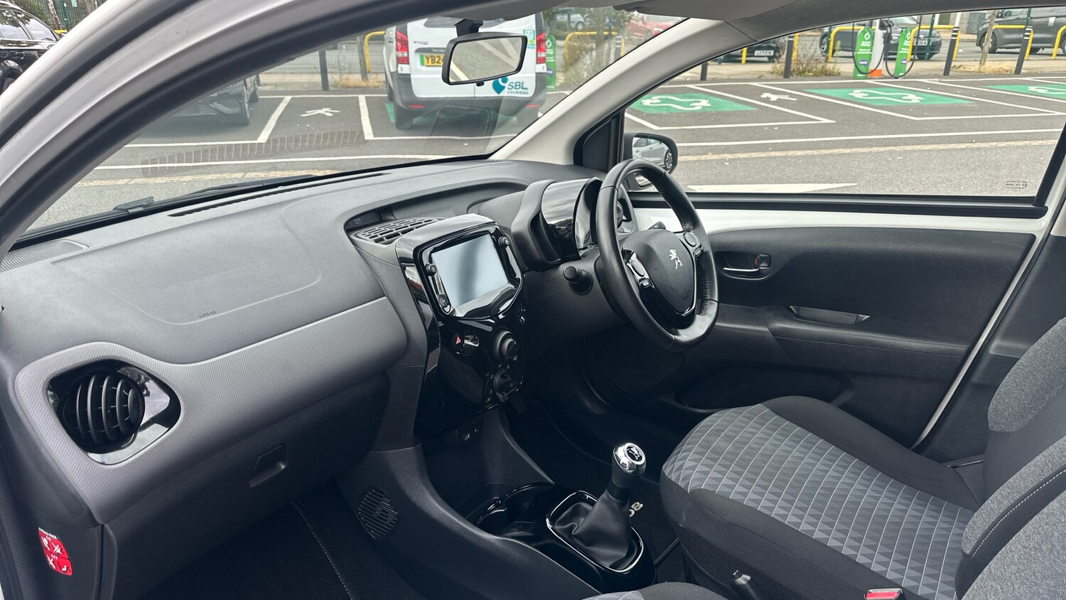 Used Peugeot 108 2021 for sale - 76190400: Photo 12