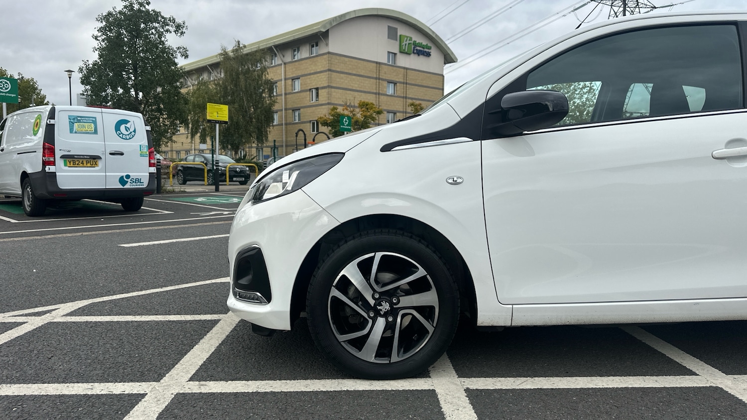 Used Peugeot 108 2021 for sale - 76190400: Photo 14