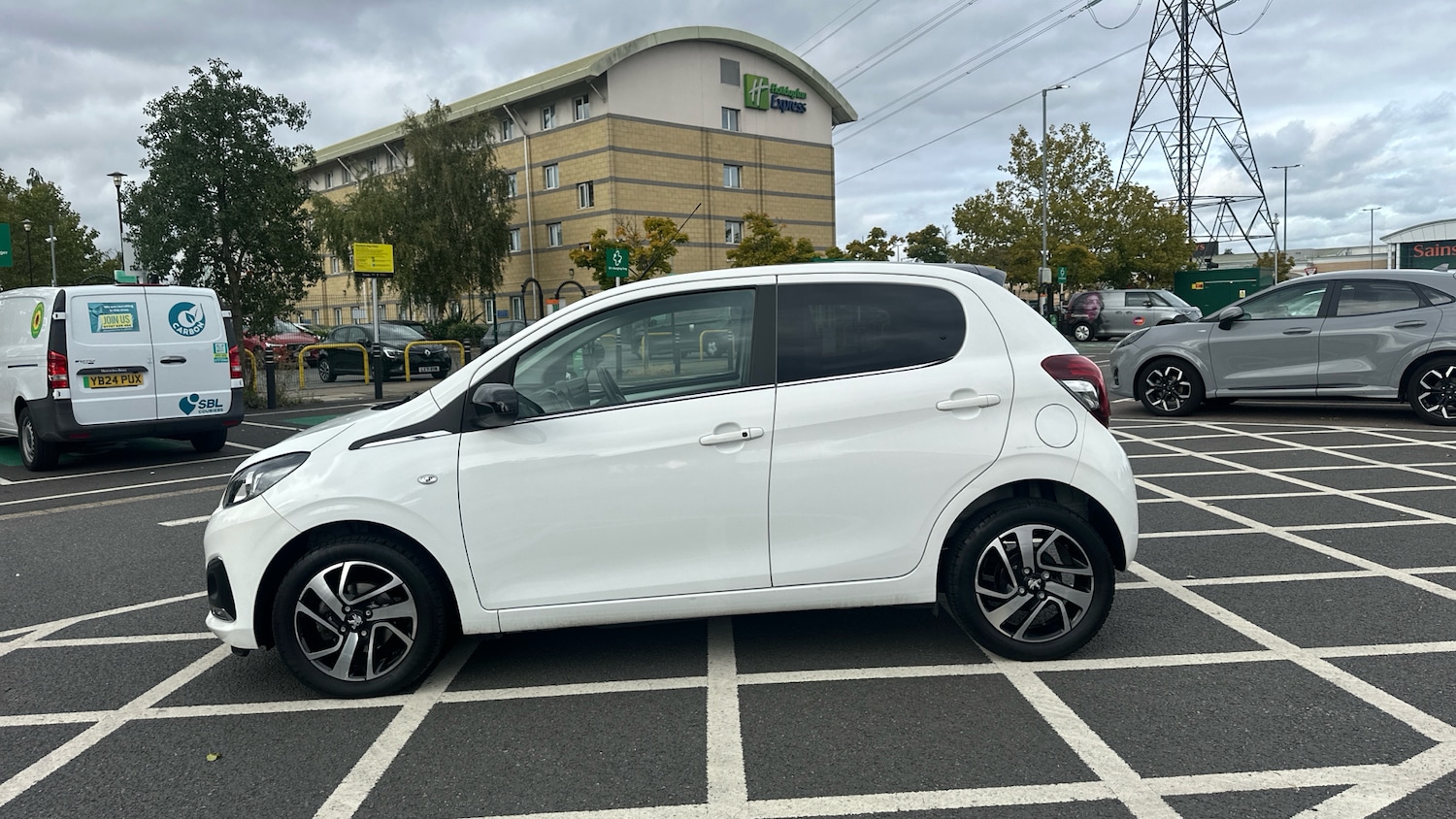 Used Peugeot 108 2021 for sale - 76190400: Photo 6