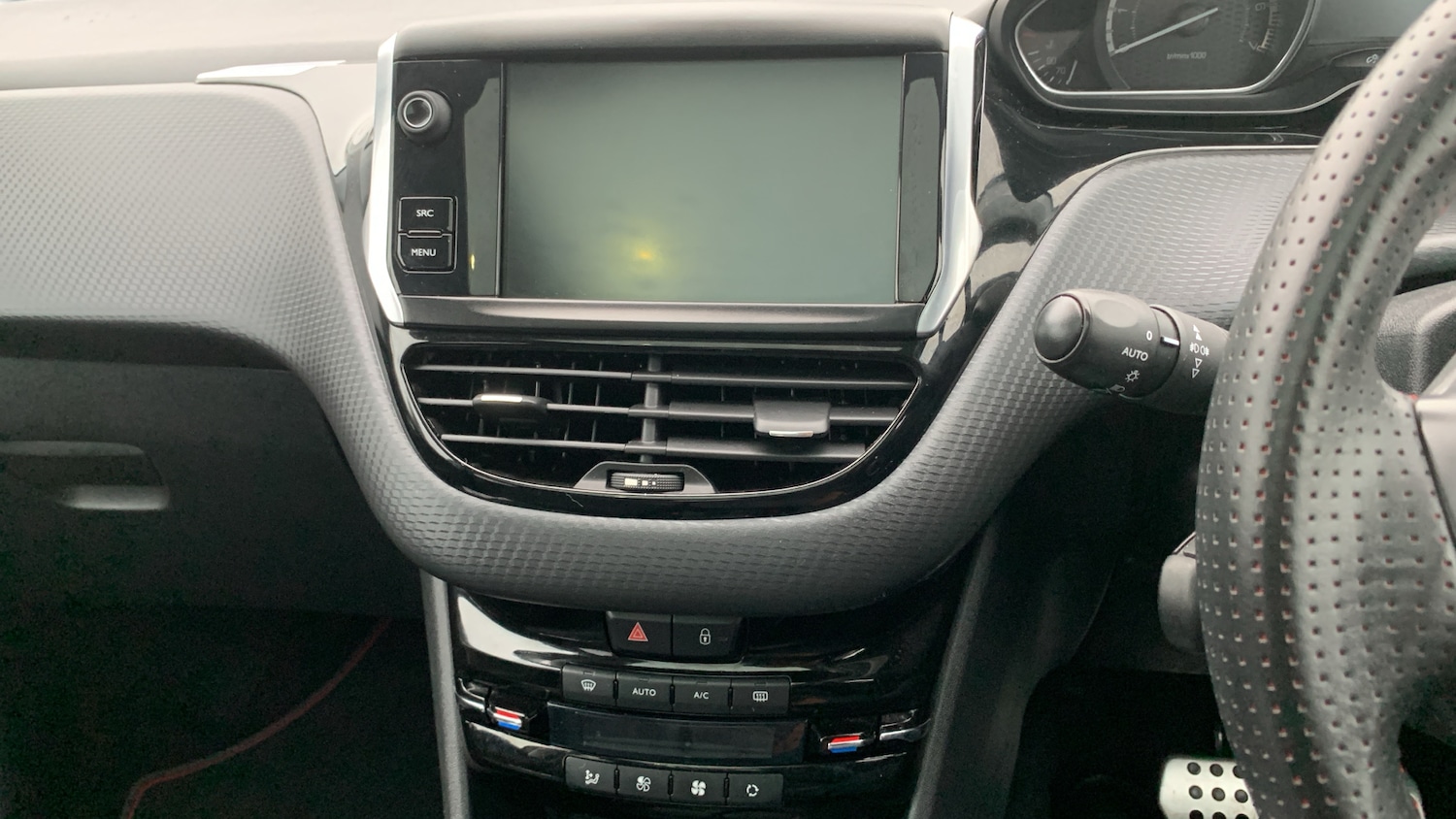 Used Peugeot 2008 2019 for sale - 76597618: Photo 10