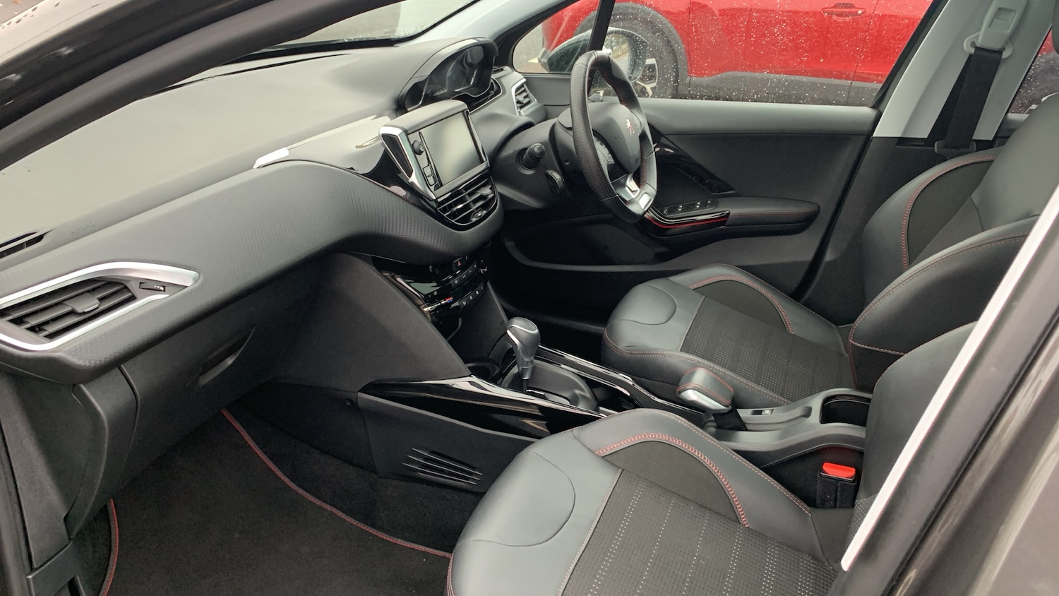 Used Peugeot 2008 2019 for sale - 76597618: Photo 12